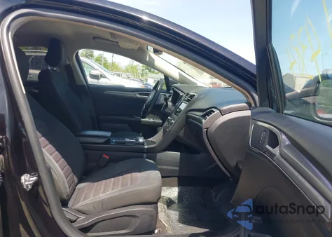 2020 Ford Fusion Se z USA, uszkodzony, nr VIN 3FA6P0HD7LR161601